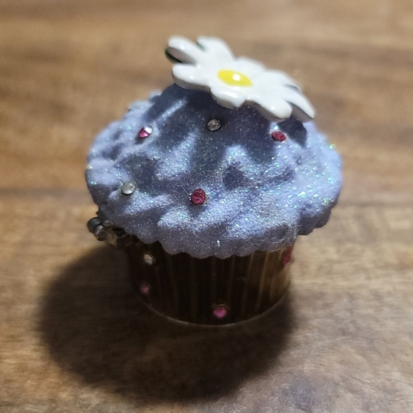 Lavender & Pink Cupcake Trinket Boxes - Set of Two - Picture 4 of 9